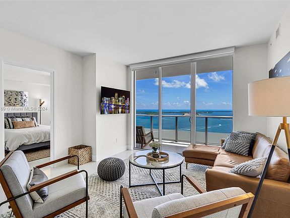 3rd image of 1300 Brickell Bay Dr APT 3503