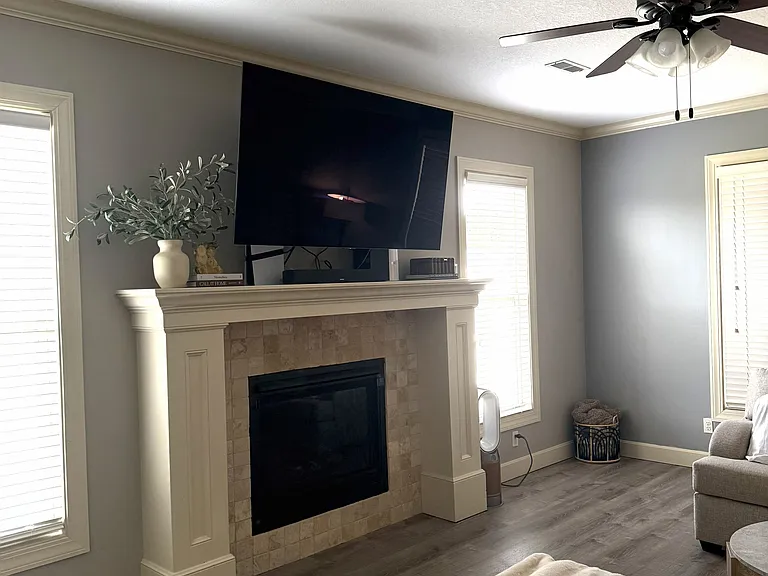 living room area fireplace (Furniture will not be provided)