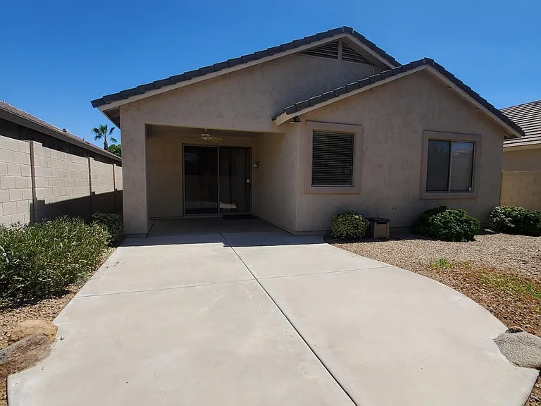 2430 E Darrel Rd — Photo 56