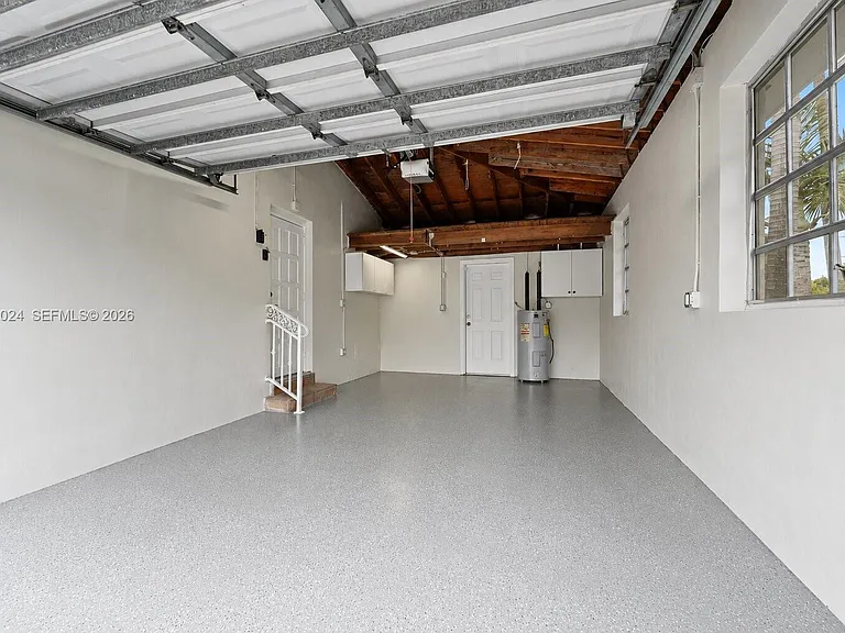 516 Gerona Ave — Photo 1