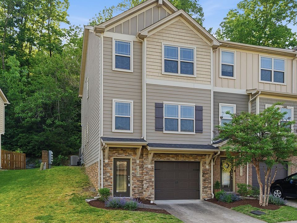 1st image of 1123 Woodbury Falls Ct