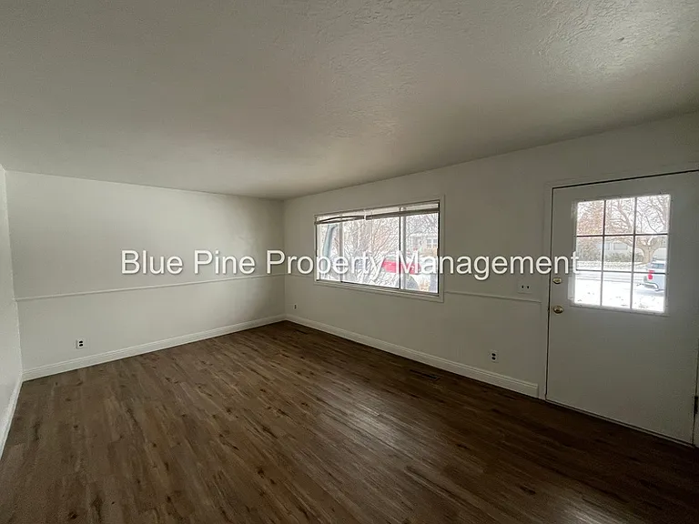 743 May St — Photo 3