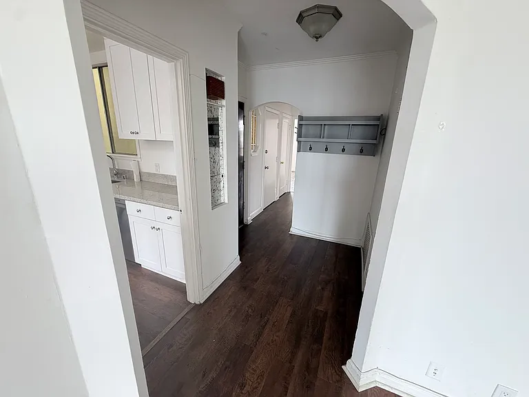 1546 42nd Ave — Photo 6