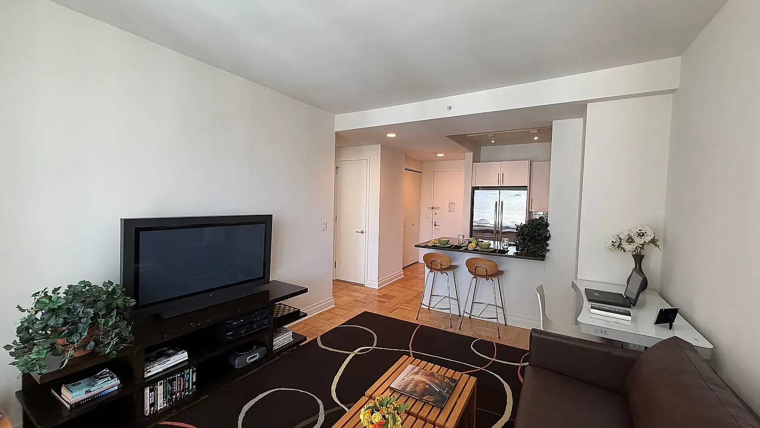 1510 Lexington Avenue — Photo 4