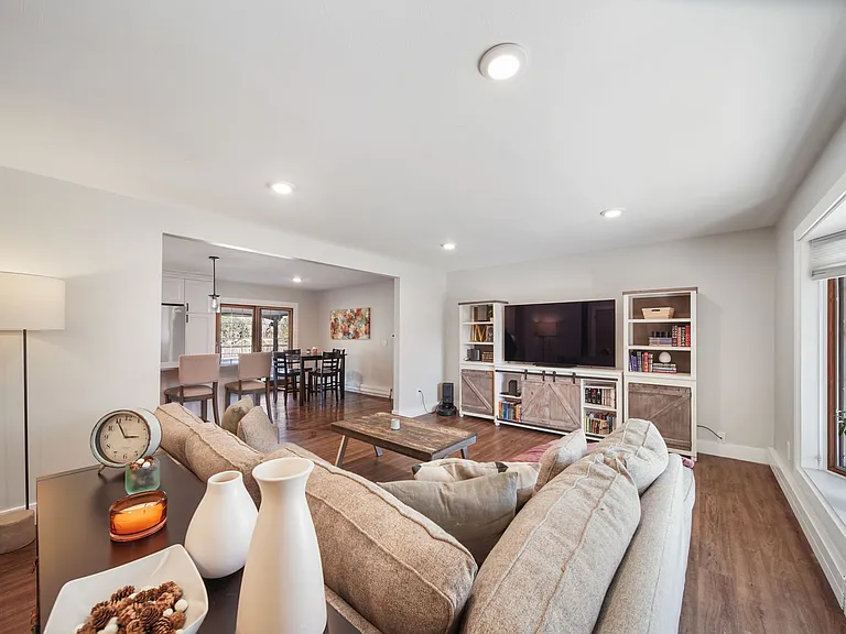 12745 W 61st Ave — Photo 9