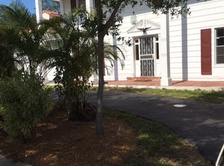6945 Almansa St, Coral Gables, FL 33146