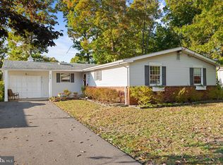 530 Revere Dr, Turnersville, NJ 08012