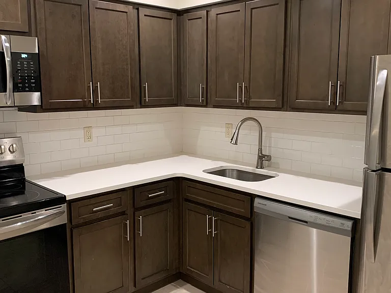 60-66 Hawthorne Ave #60-D — Photo 6