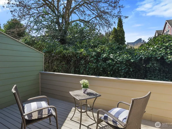 213 Shepard Way NW, Bainbridge Island, WA 98110