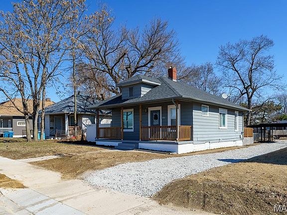 3rd image of 451 N Wood River Ave