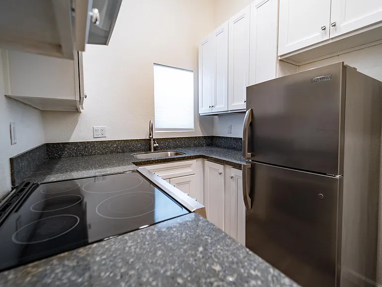 3853 Cherokee Ave #K — Photo 4