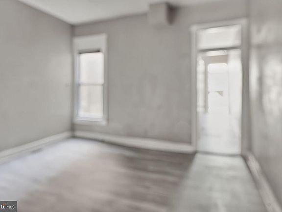 4th image of 1918 W Lanvale St