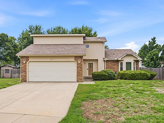 3rd image of 411 N Judith Cir