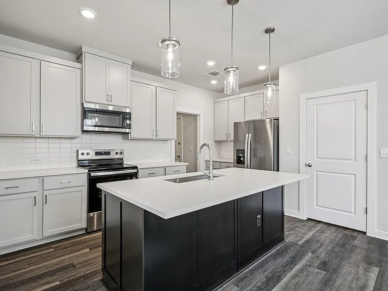 2337 Moon Tower Trl — Photo 13