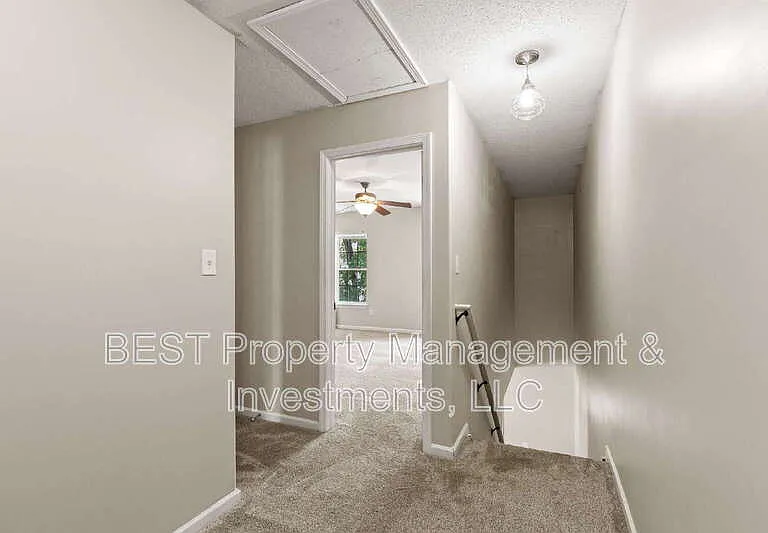 8130 Kings Creek Dr — Photo 25