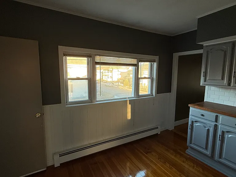 195-197 Lyon Ave #2 — Photo 27