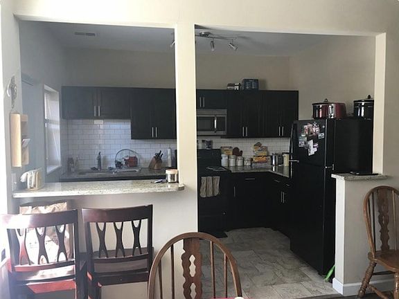 4th image of 5592 Pershing Ave APT 21