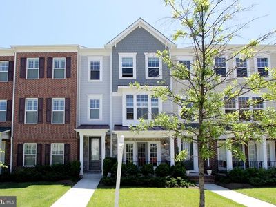 107 Anthem Ave, Herndon, VA, 20170