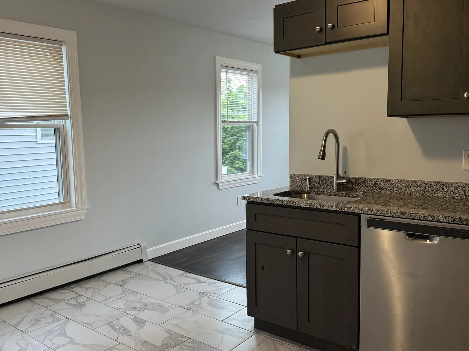 2 bed, 1200 sqft, $2,300 — Photo 3
