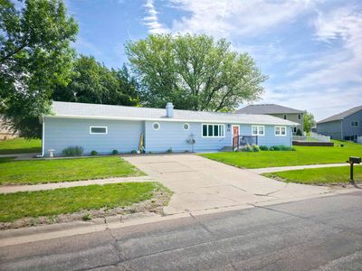 1400 Valli Hi Rd, Norfolk, NE, 68701