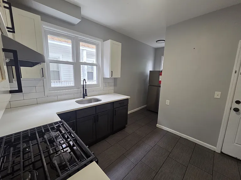 83 Sheppard Ave #1 — Photo 15