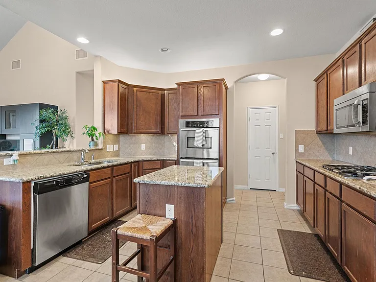 4007 Bluestone Ln — Photo 11