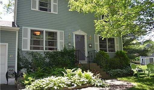 2nd image of 25 Oak Grove Ave