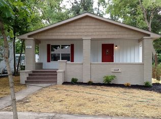 653 Chestnut St, Valparaiso, IN 46385