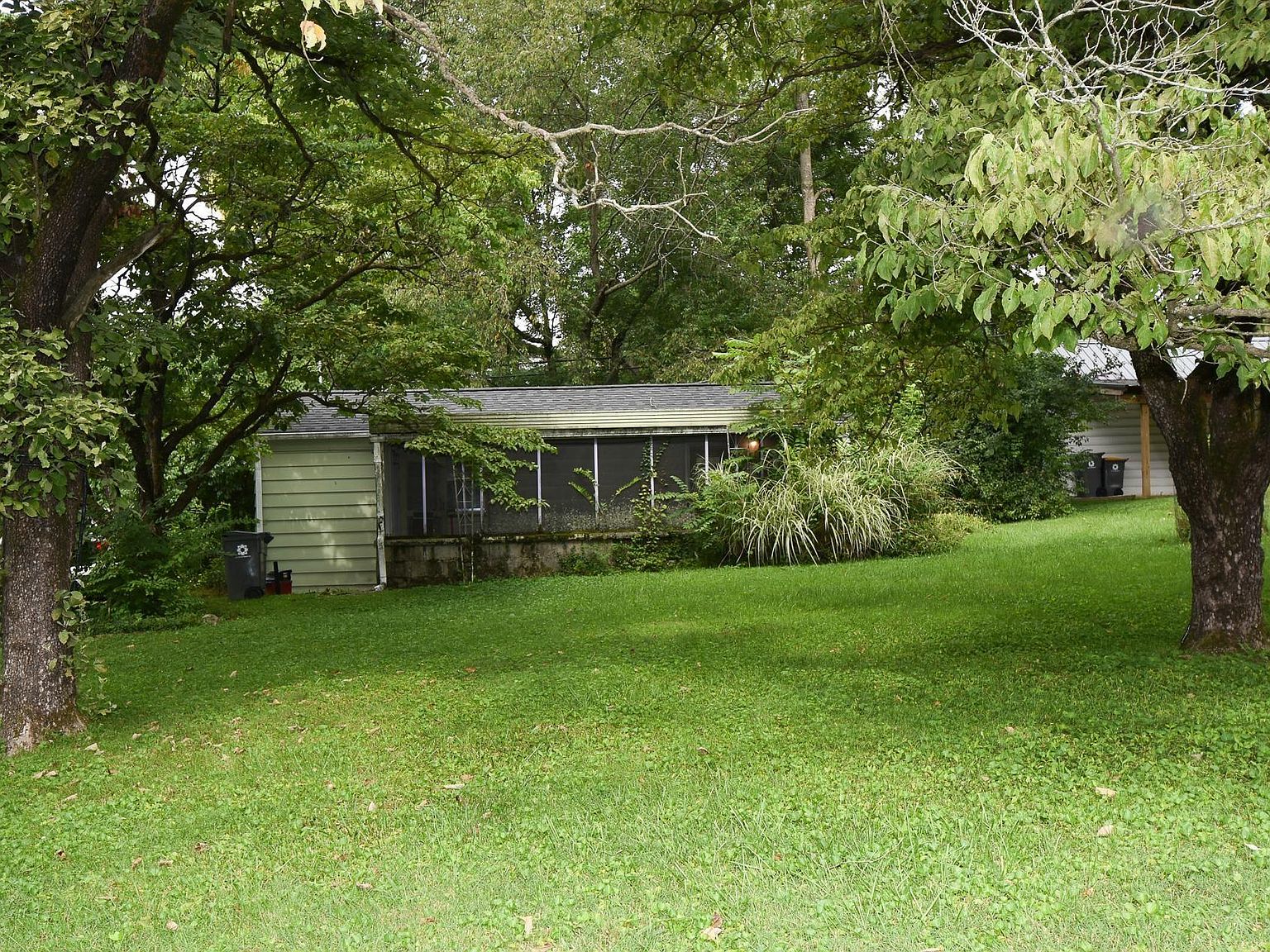 1004 S Grant St, Bloomington, IN 47401 MLS 202327251 Zillow