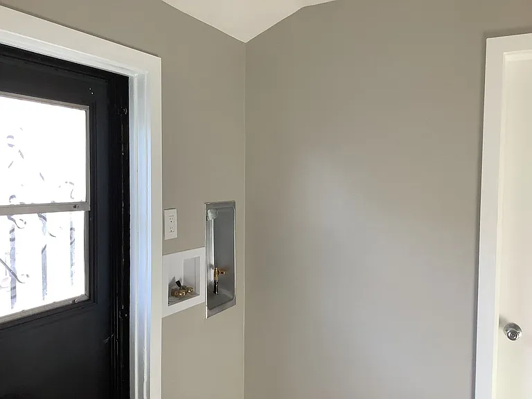 5909 Cecilia St — Photo 30