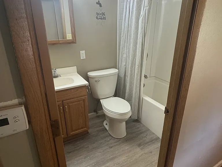 559 Golfwood Dr — Photo 3
