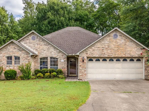 2130 Shade Tree Dr, Conway, AR 72032