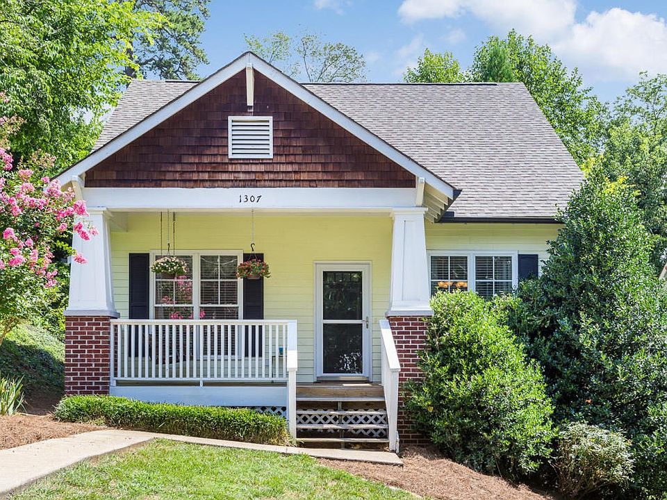 1307 Russell St 01
