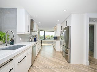 701 Geneva St #1504, Saint Catharines, ON L2N7H9