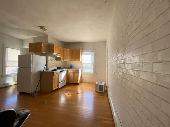 11 Snow St #2R, Brighton, MA 02135