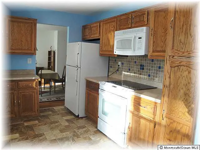 591 Burtons Court #A photo 1