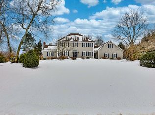 60 Saddle Ridge Rd, Milton, MA 02186