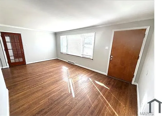 1033 Bakewell Dr — Photo 10