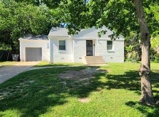5927 E 4th Pl, Tulsa, OK 74112