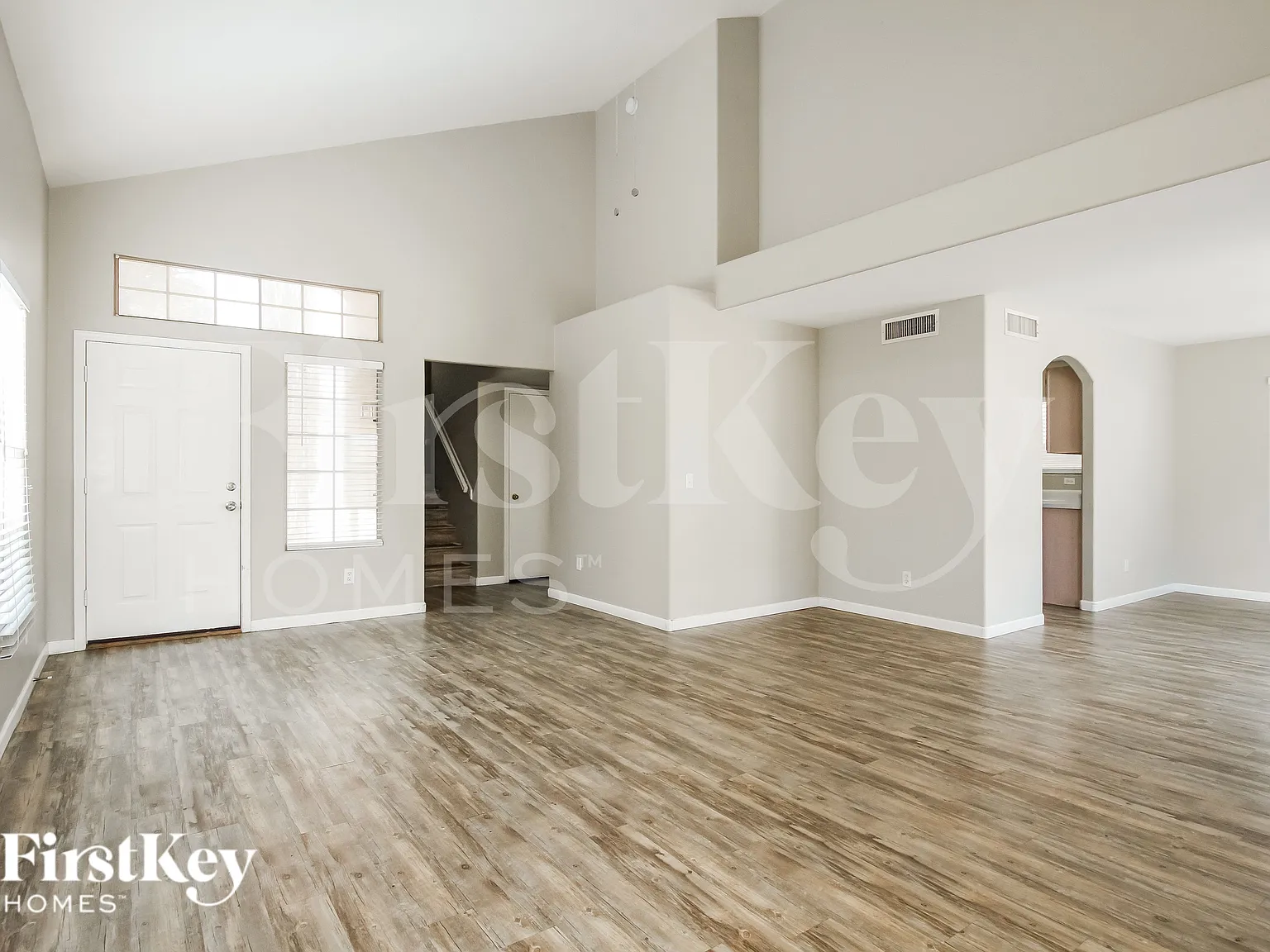 3 bed, 2.5 bath, 1870 sqft, $2,060 — Photo 4