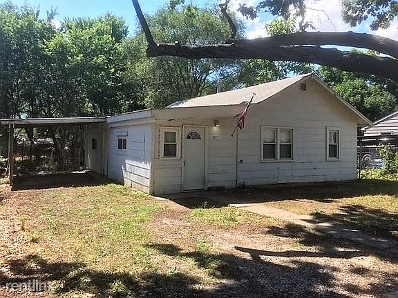 Front of House ~ plenty of room for multiple vehicles along