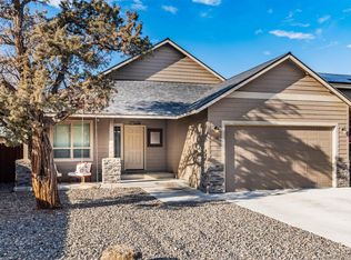 1376 SW 27th St, Redmond, OR 97756