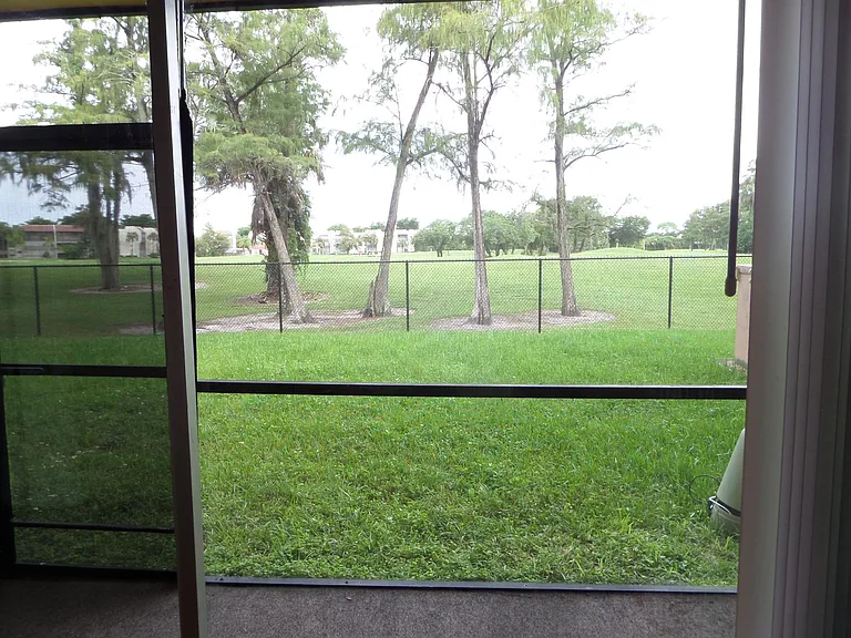 7831 Colony Cir N #106 — Photo 2