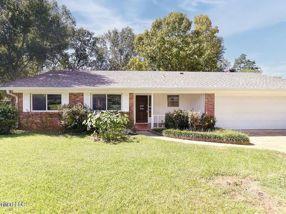 1st image of 15299 Oakwood Ct
