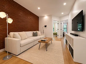 228 Seventh Avenue, #2