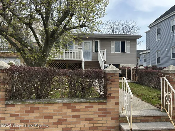 129 Sand Ln, Staten Island, NY 10305