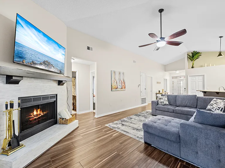 8551 Wilburn Cv — Photo 5