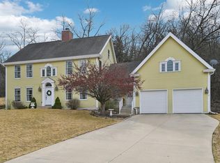 1906 Pats Pl, Cross Plains, WI 53528