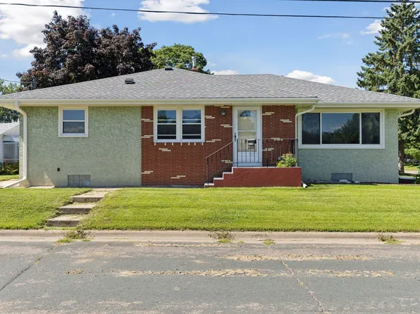 101 Frost St W, South Saint Paul, MN 55075