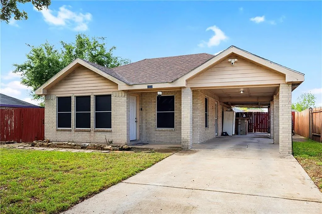 3 bed, 2.0 bath, 1092 sqft, $1,500 — Photo 1